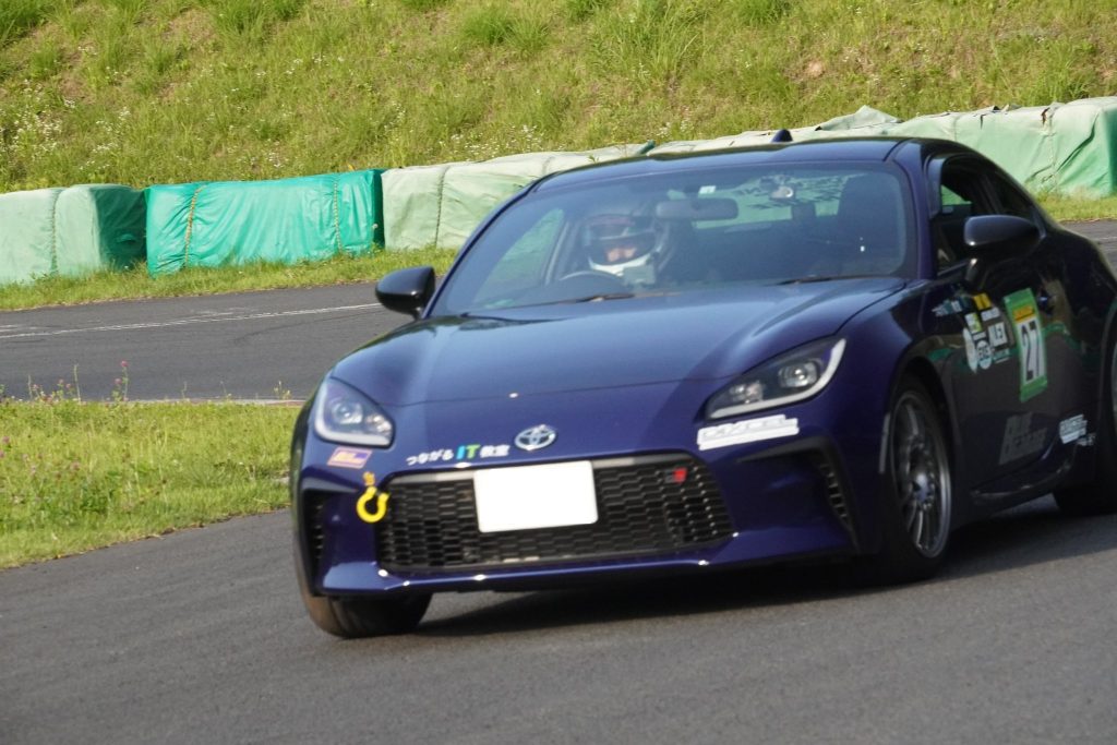 H.I選手 / スバルBRZ (ZC6)