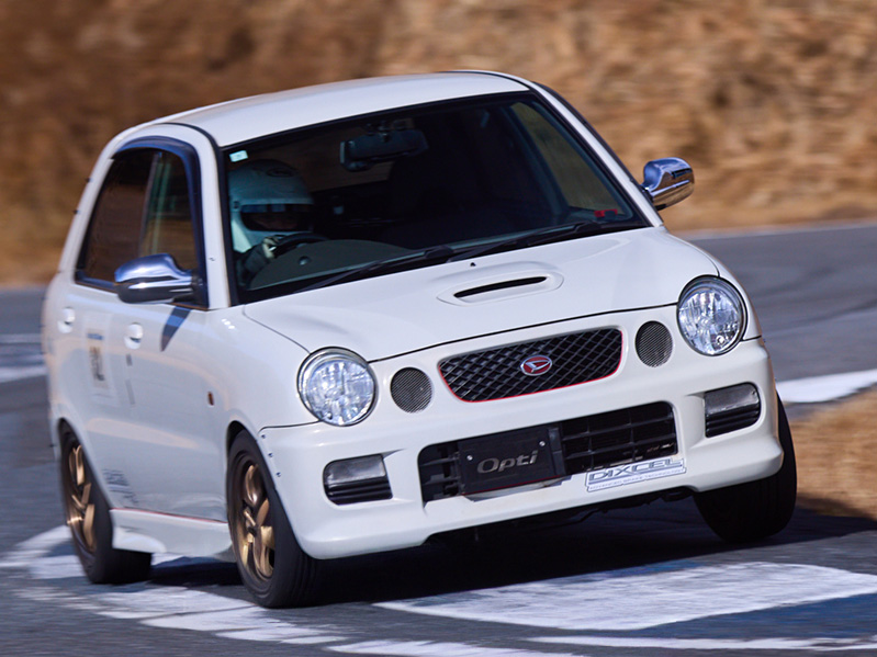 N.B選手 / ダイハツ　オプティ (L802S)